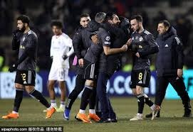 [德甲]哈维·阿隆索告别勒沃库森球迷