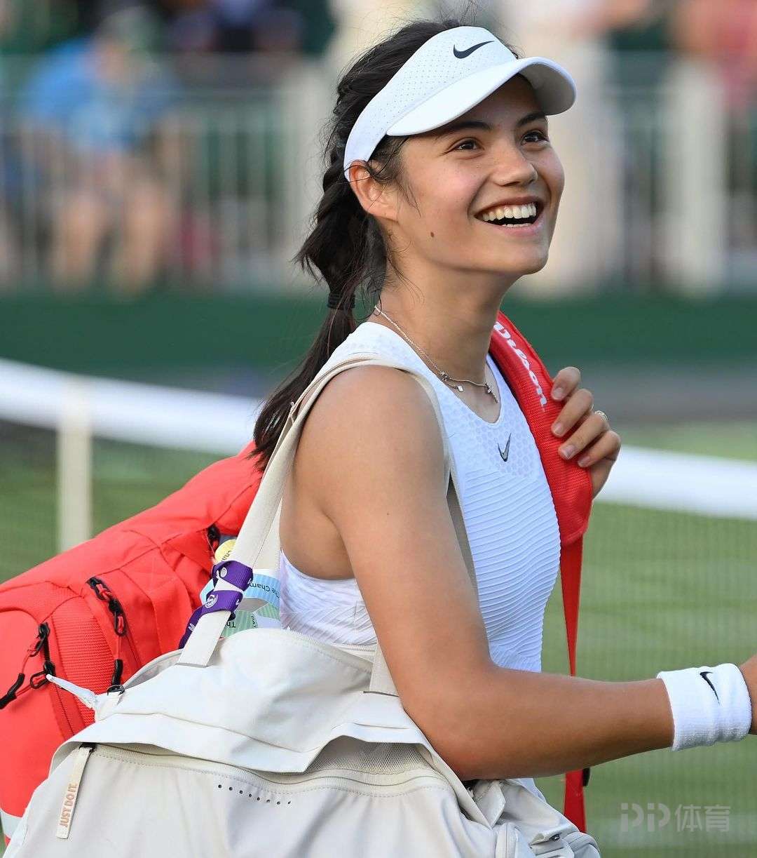 展开角逐 展开角逐