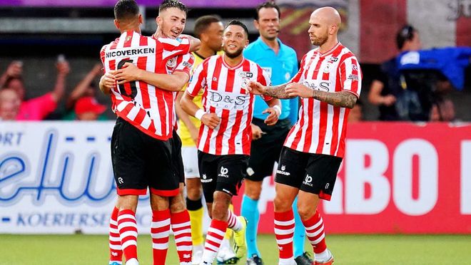 台上占据一 台上占据一